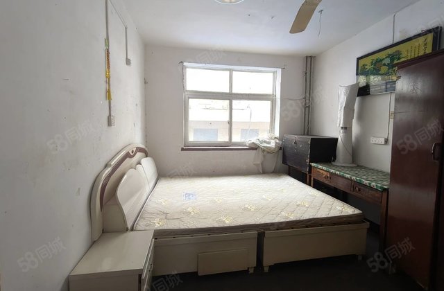 业主急售 单位家属院 多层二楼小三居 可按揭 看房方便有钥匙