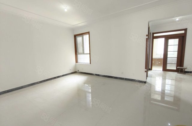 星美 新房未住 三室带车储 免大税 中间楼层