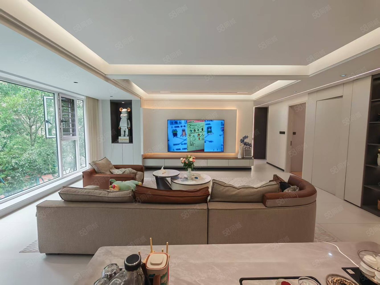 合景泰富云湖天镜3室2厅2卫130㎡东南95万