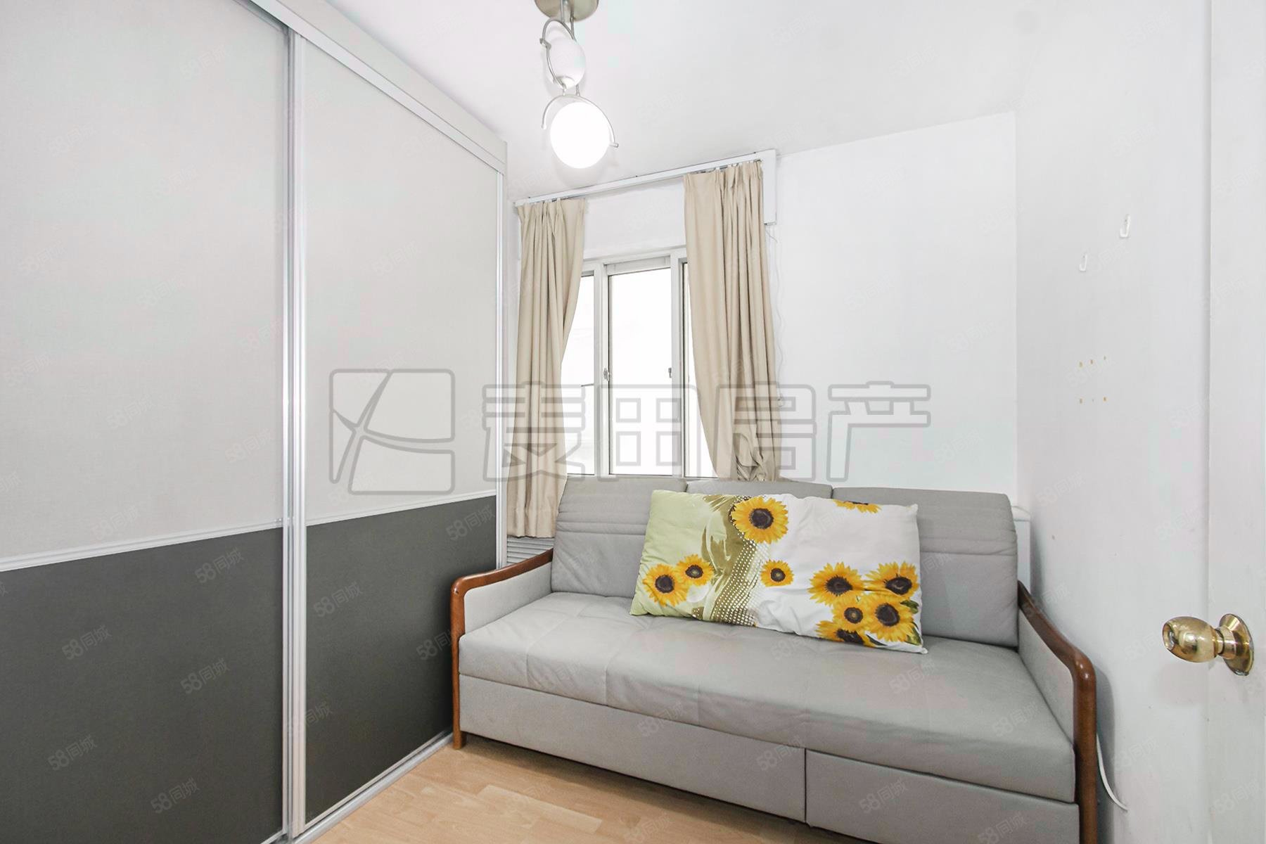 慧忠北里2室1廳1衛(wèi)74.29㎡東南470萬