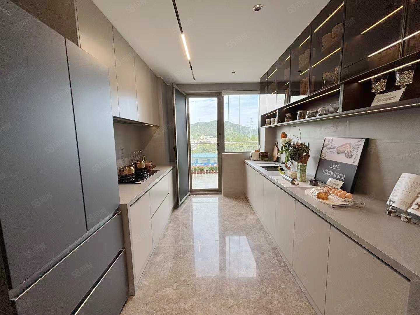 国瑞麓林府4室2厅3卫143㎡南北104万