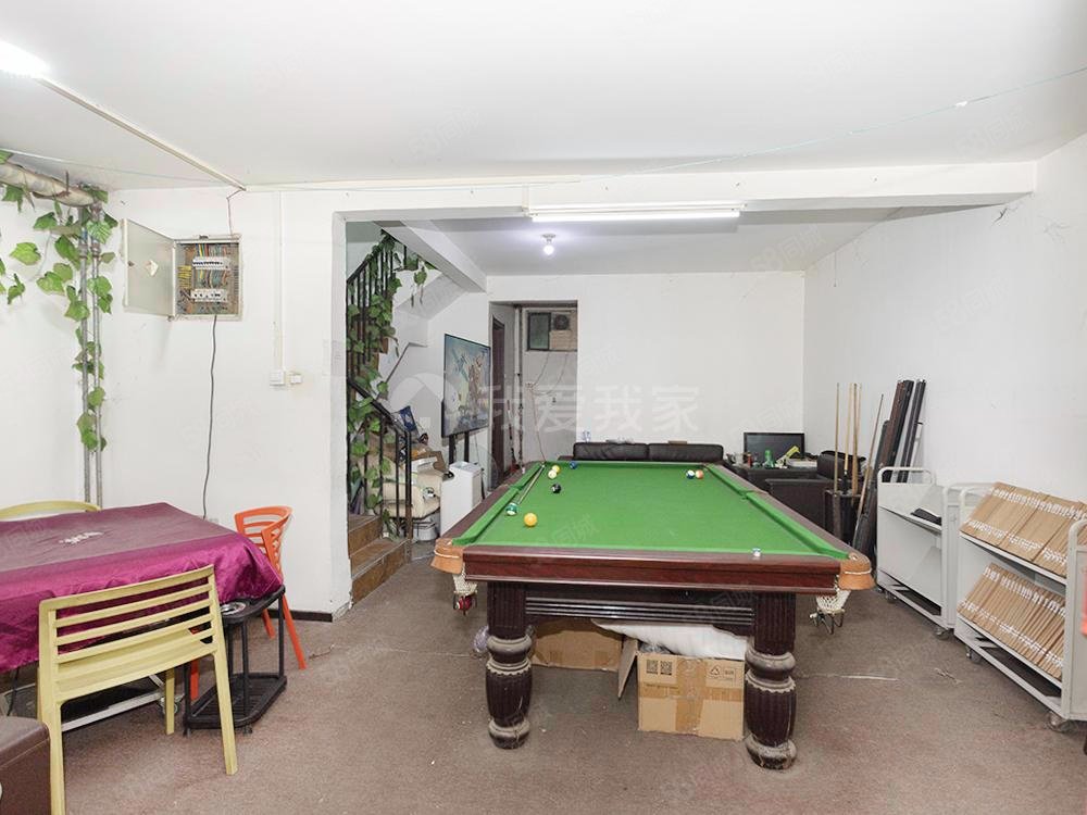 江南山水(別墅)7室3廳5衛(wèi)264.31㎡南北1399萬