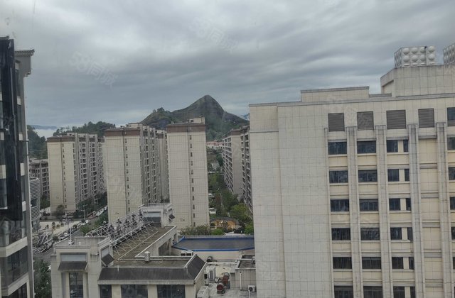 南一嘉苑3室2厅134.82㎡133万二手房图片