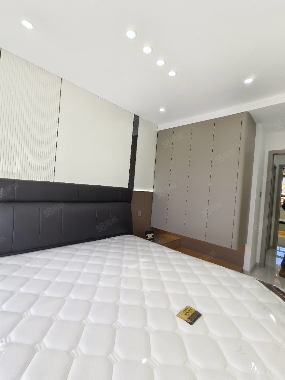 紫堤东郡2室2厅1卫91㎡南北43.8万