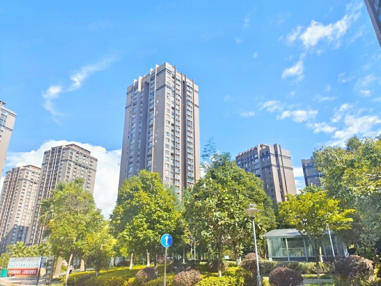 惠景园小区中间位置中间楼层采光充足安静不临街