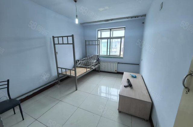 金晶大道东二街北三巷小区3室1厅63㎡18万二手房图片