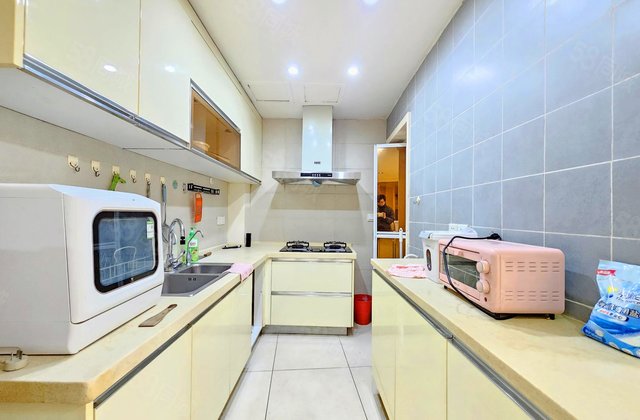 长江大厦1室1厅68.63㎡55万二手房图片