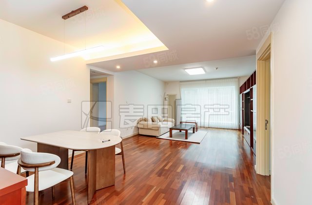 新城国际4室2厅217.61㎡1950万二手房图片