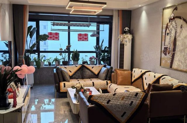 高新御府3室2厅104㎡208万二手房图片