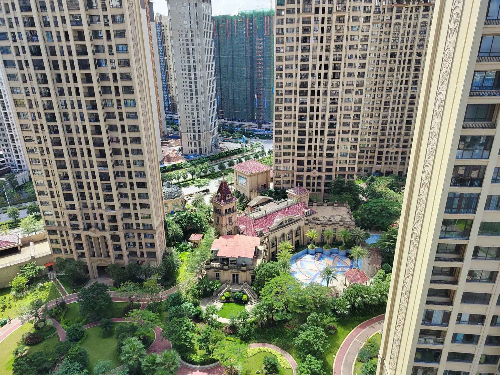 奥林华府4室2厅2卫110㎡南北65万