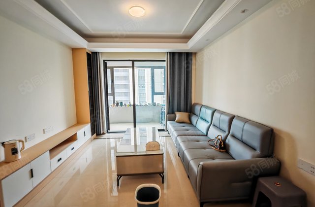 集美壹品，三室两厅次新房 好楼层 视野开阔 随时可以看房