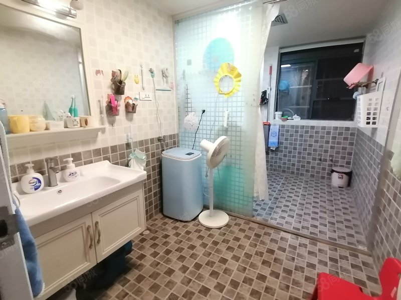 西湖明珠(孝南)3室2厅2卫141.06㎡南北73万