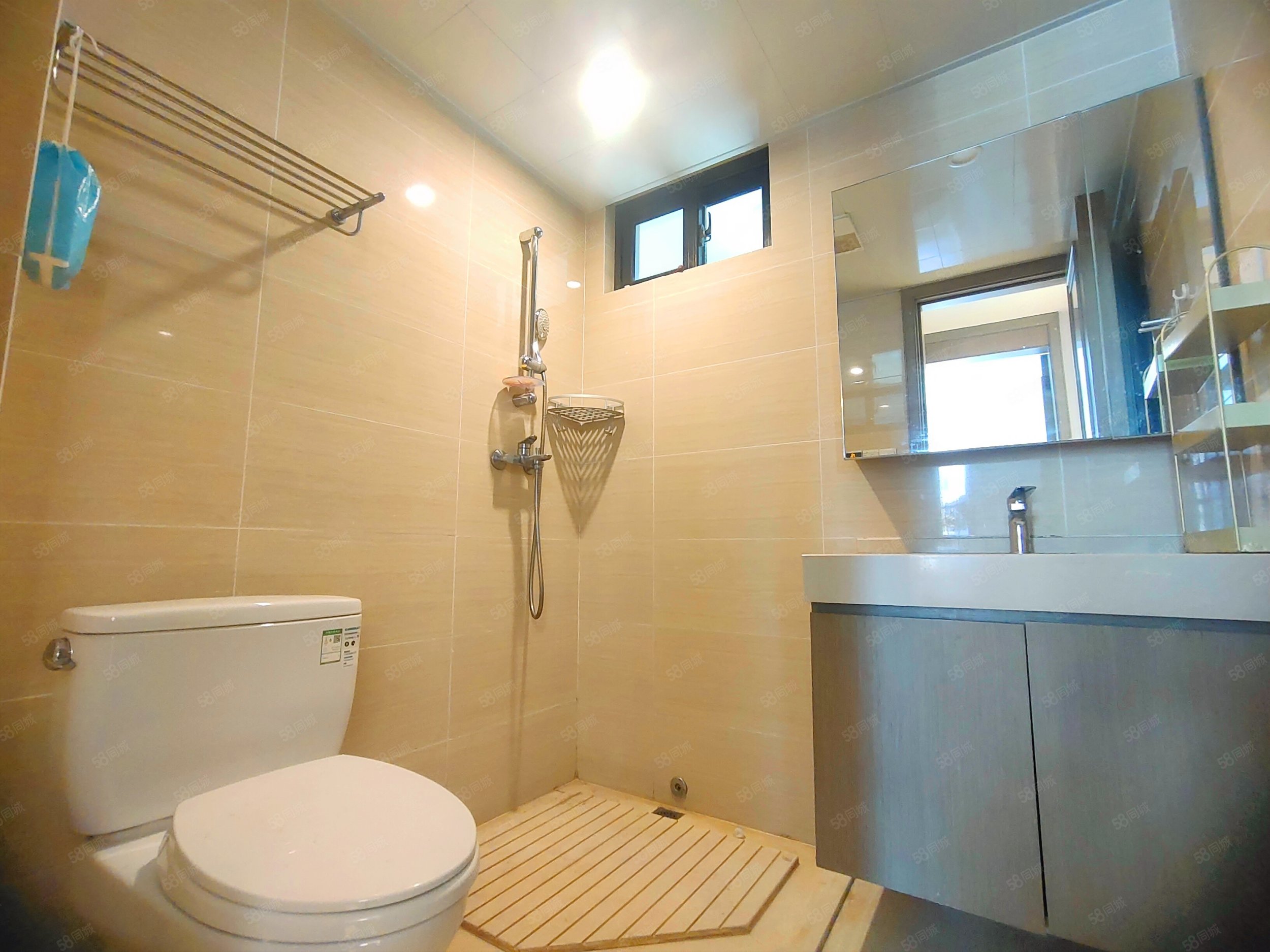 国贸天成2室2厅1卫77㎡南165万