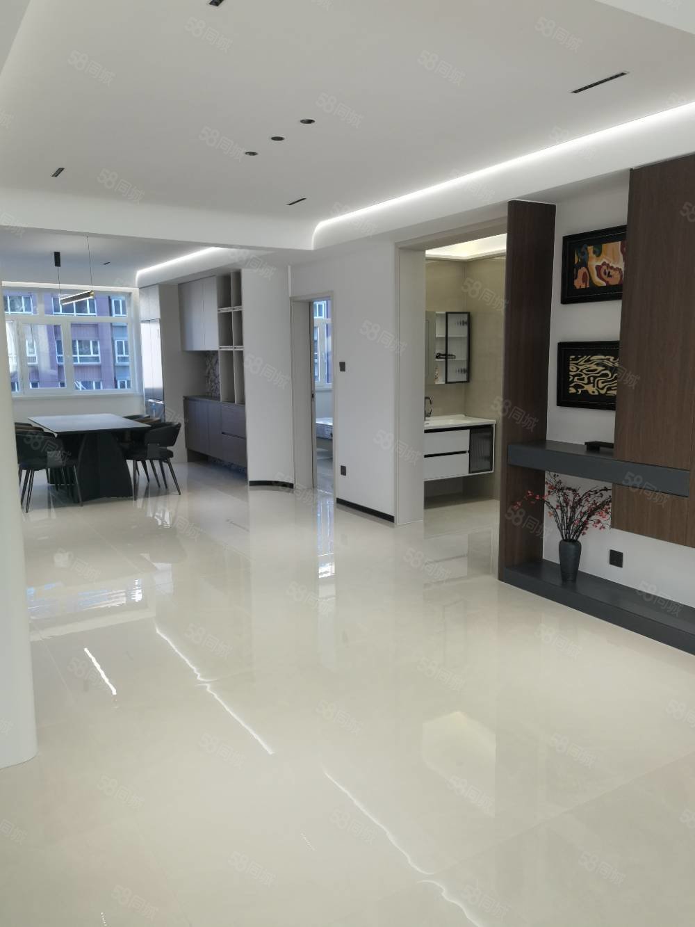 海龙新城3室2厅2卫170㎡南北118万