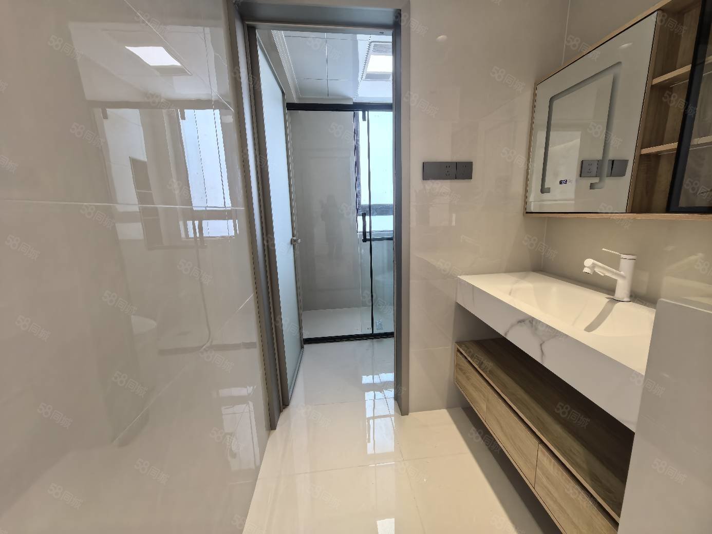 碧桂园凤熹台3室2厅2卫117㎡南北73万