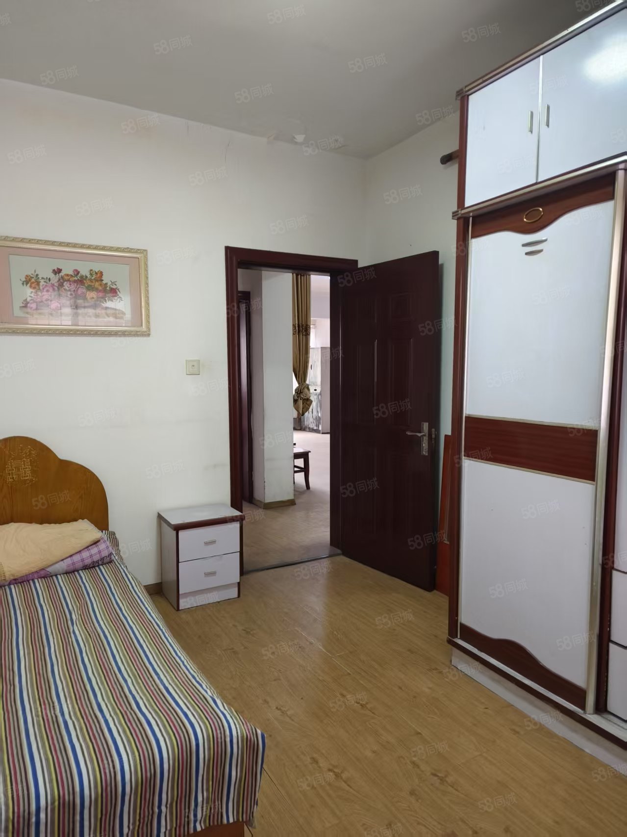 红卫三公司小区3室1厅1卫88.87㎡南30万