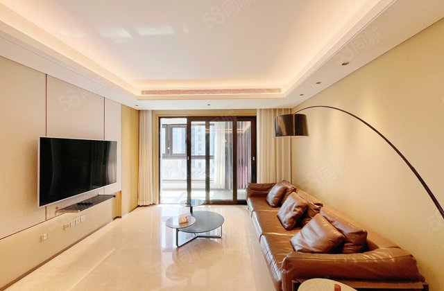 亚新茉莉公馆3室2厅142.6㎡435万二手房图片