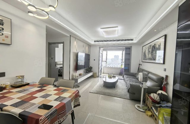 急售 东昌路 风貌街 六中 王卷冒 精装三室 送储 随时看房