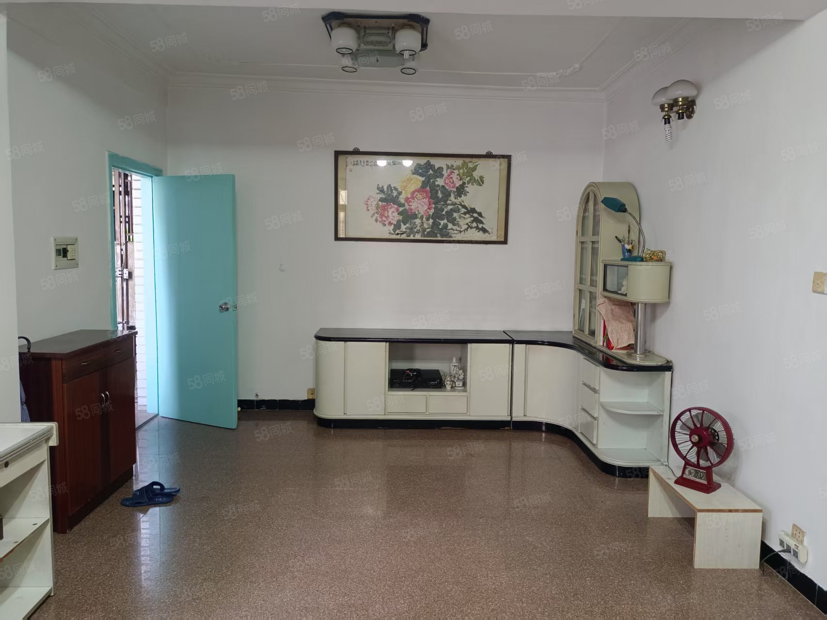 西荣路小区3室2厅1卫100㎡东南32万