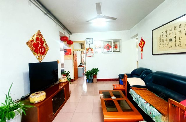 南北通透 小三房 近医院 密度低 精装好房 购物方便