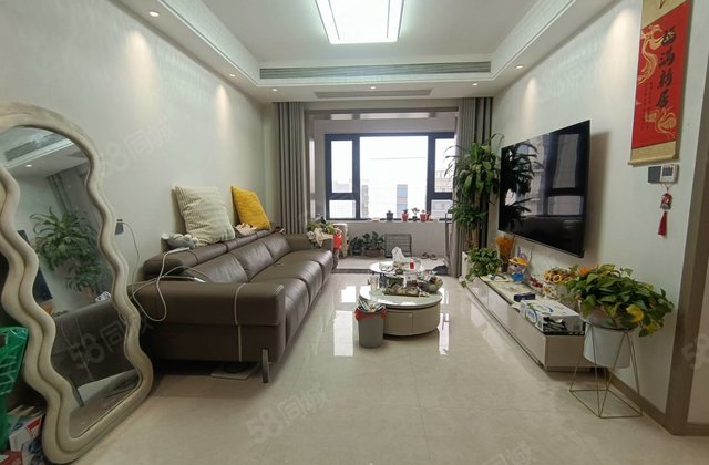 区妇幼~    旁~民生城市之尊~精装修~带车位储藏室可按揭