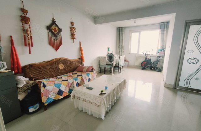 急售。香江区妇幼，鸿顺花园，中通领郡城，水城佳苑电梯三室送储