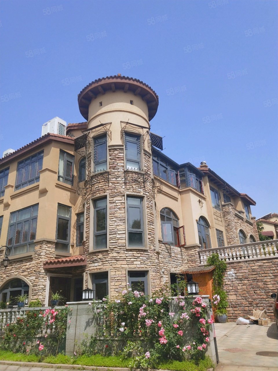 堤亚纳湾(别墅)4室2厅3卫216.06㎡南510万