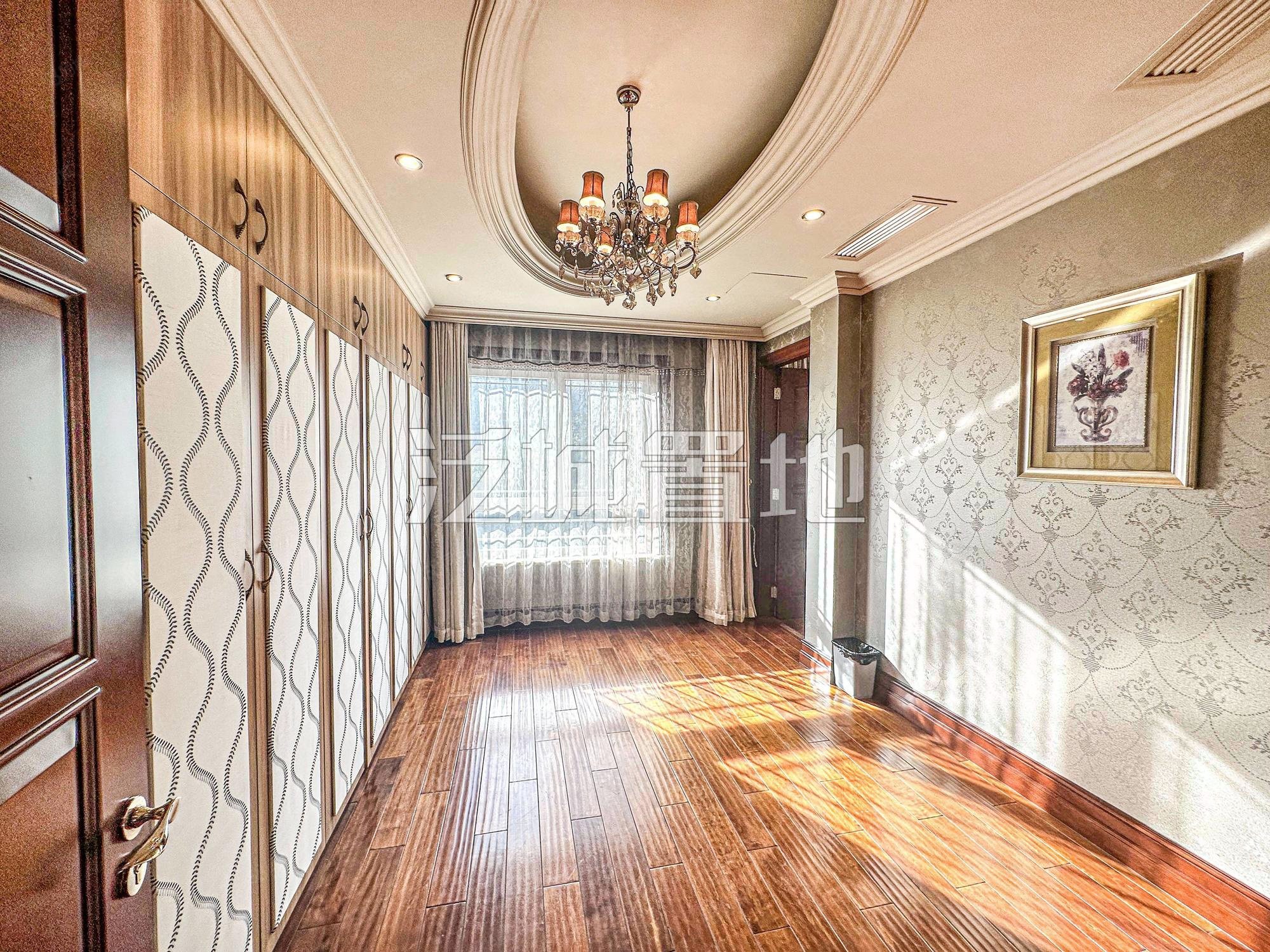 北京玫瑰園9室5廳12衛(wèi)607㎡南北5880萬(wàn)