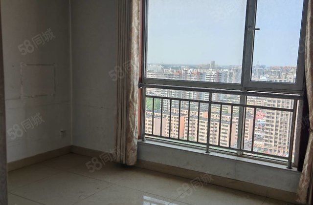 火车站 近医院 华悦金钻边户带车位地下室急售看房子有钥匙