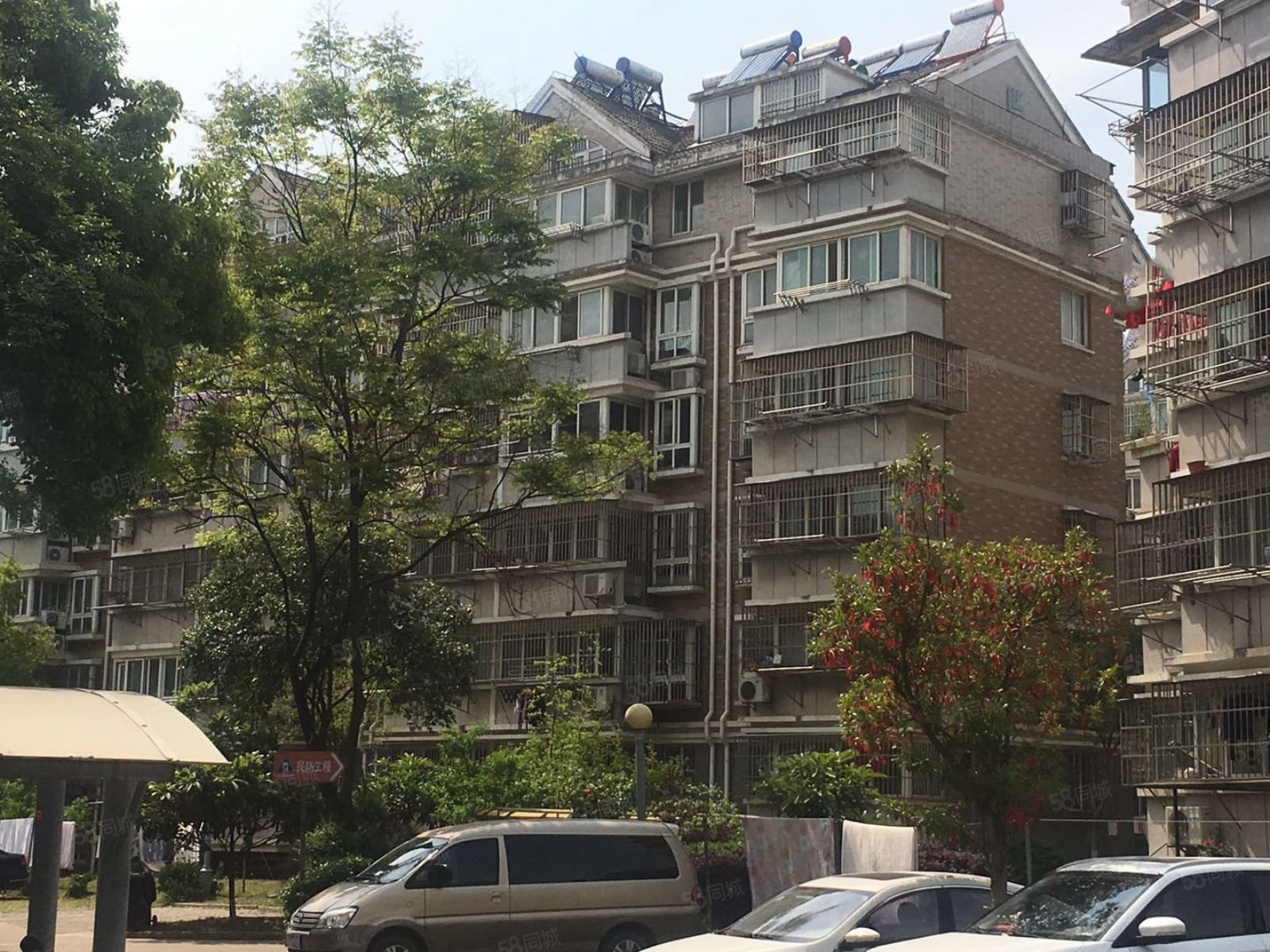 摄山星城 65平东边户 另加赠阁楼 可做阳光房 可用公积金