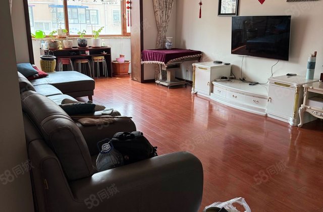 海拉小区3室2厅136.34㎡88万二手房图片