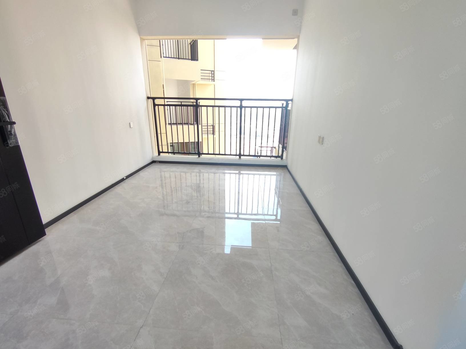 碧桂园太阳城4室2厅2卫135㎡南北95万