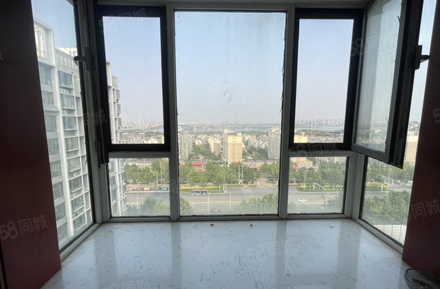 东昌湖边电梯观景房，边户 可改三室观澜一品名人苑东方双语郁光