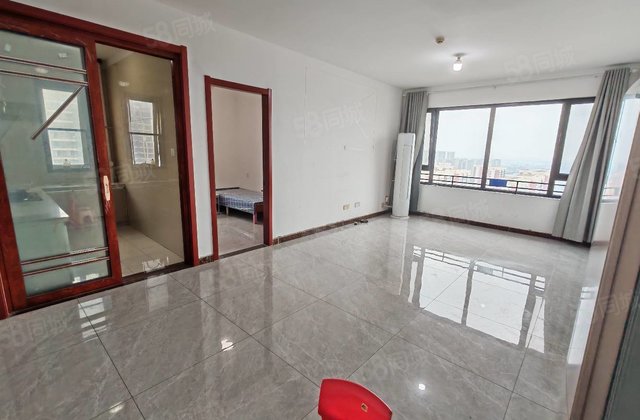 急售开发区次新小区，带车位储藏室东边户，好楼层，东昌中学实验