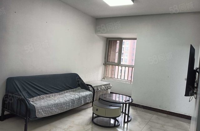 荣盛水岸花语(一期) 2房 周边配套完善