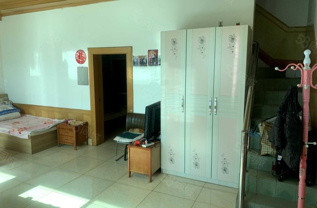 艳阳巷一排4号院4室2厅145.95㎡115万二手房图片