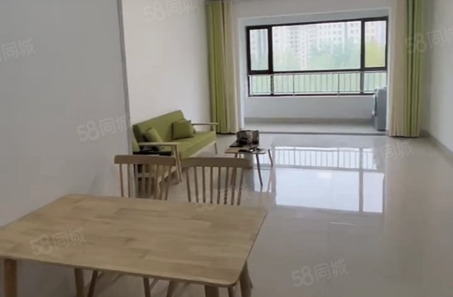 小三居 朝南 板楼 有电梯 次新小区 低密度社区送地下室