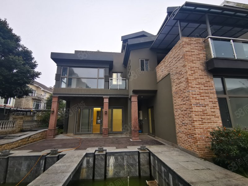 瑞升橄榄山4室2厅3卫369㎡南北598万