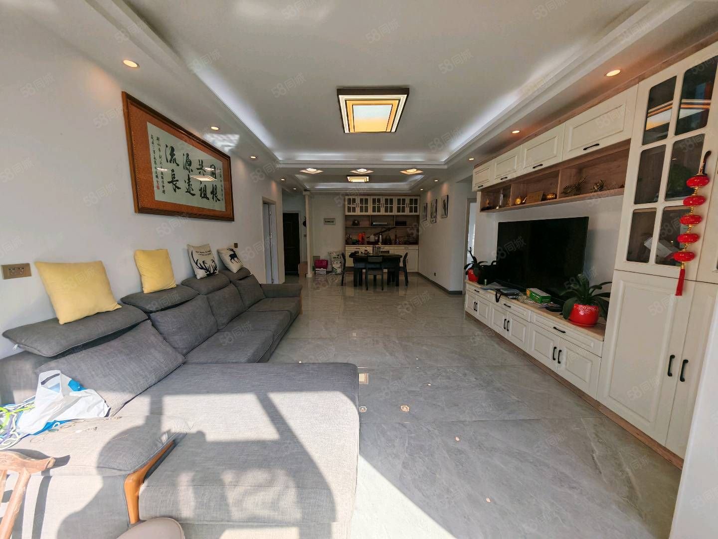 中瑞领航城3室2厅2卫136㎡南北79.8万