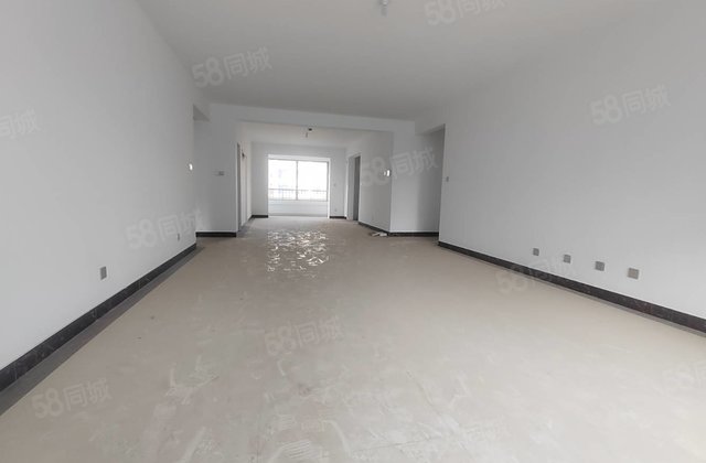 外国语电梯房润景苑车位和储藏室