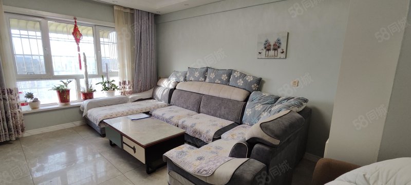 丝路御景湾3室2厅1卫112.38㎡南北51.8万