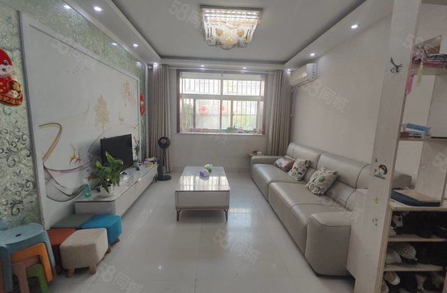 急售！紧邻汽车总站！六  万安家！送储！随时看房！