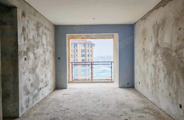 华盛国际3室2厅94.03㎡66万二手房图片