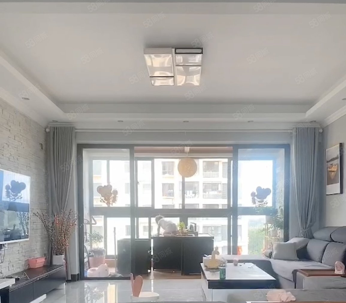 誉铖康郡尚品3室2厅2卫114㎡南95万