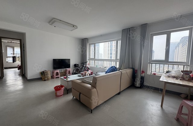 新一中颐中外国语 民生2号院 三室两厅两卫 带车位储藏室