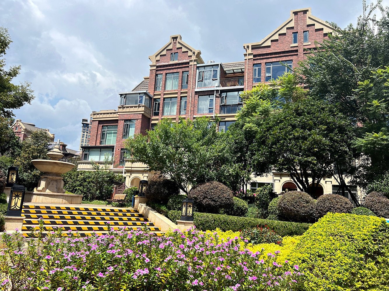 都铎城邦大平层1梯两户洋房5房2卫端头明厨明卫小区明星户型