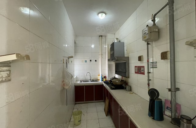 正规3室 中间层 车位 储 婚房   阿尔卡迪亚