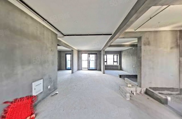 宝龙雅戈尔江汇城(1-21幢)3室2厅118㎡245万二手房图片