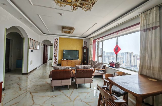 昌润莲城边户 三室双卫 全明户型 大飘窗 送车储 免大税