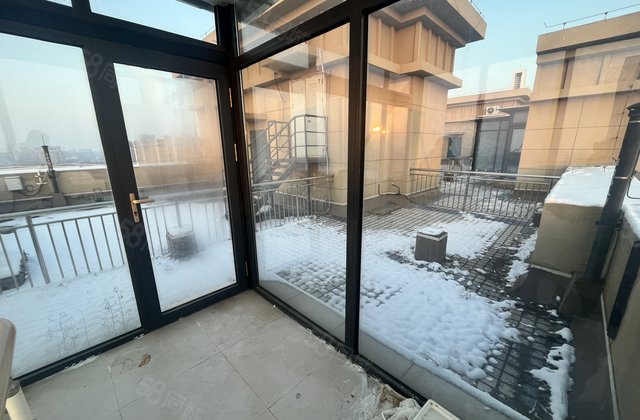 润景苑   带阳光房  边户采光好